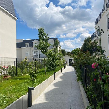 Le Chic De Villiers Sur Marne Apartment Exterior photo